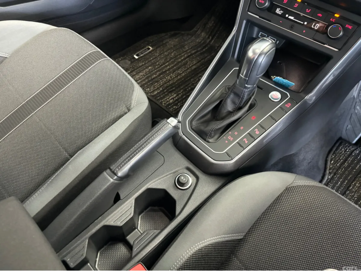 Volkswagen Polo Hatchback, Petrol, 2019, White
