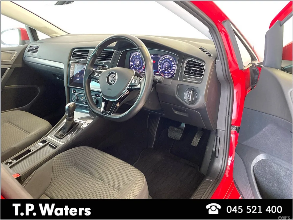 Volkswagen Golf Hatchback, Petrol, 2018, Red