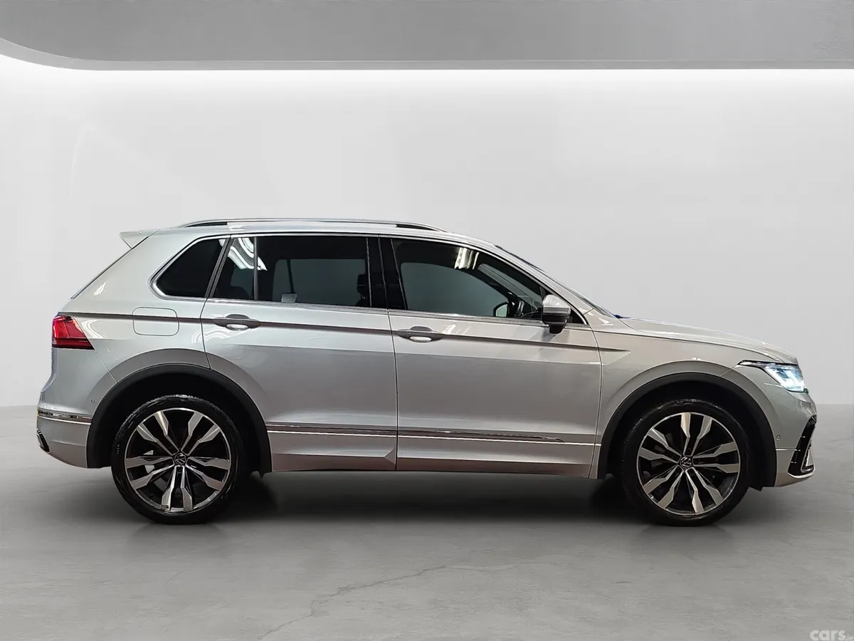 Volkswagen Tiguan SUV, Petrol Plug-in Hybrid, 2023, Grey