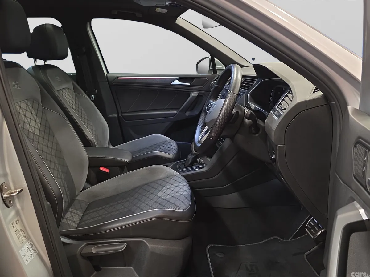 Volkswagen Tiguan SUV, Petrol Plug-in Hybrid, 2023, Grey