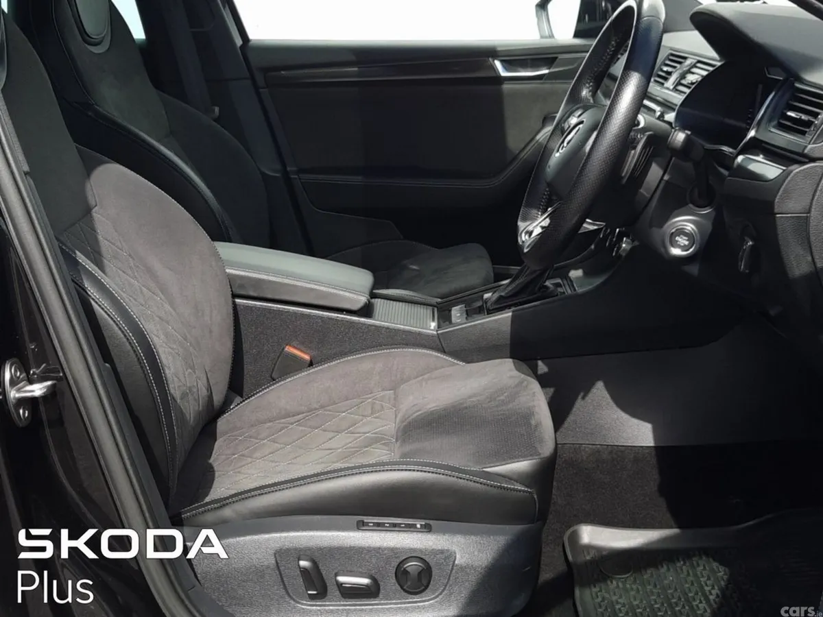 Skoda Superb Saloon, Diesel, 2024, Black