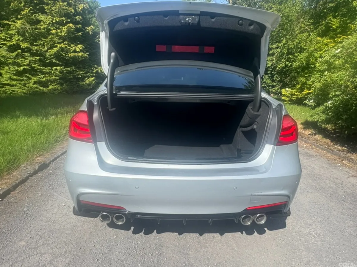 BMW 3-Series Saloon, Diesel, 2017, Grey