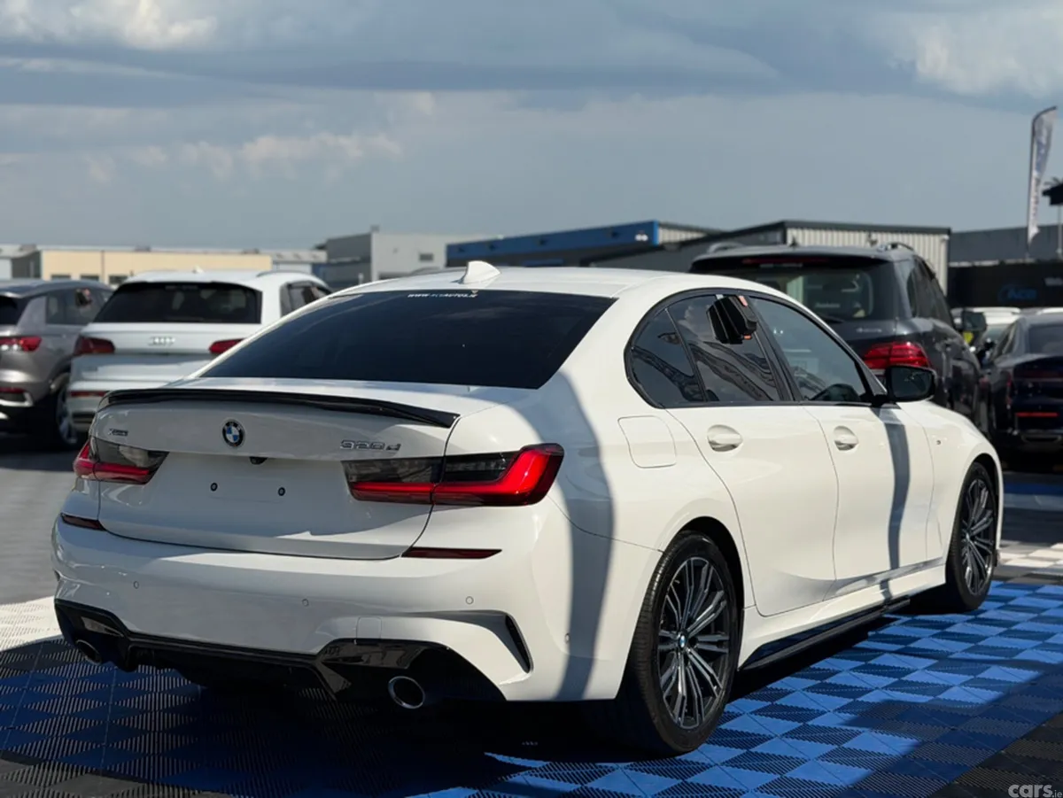 BMW 3-Series Saloon, Diesel, 2019, White