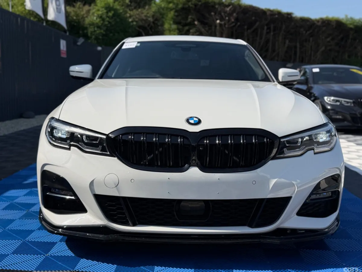 BMW 3-Series Saloon, Diesel, 2019, White