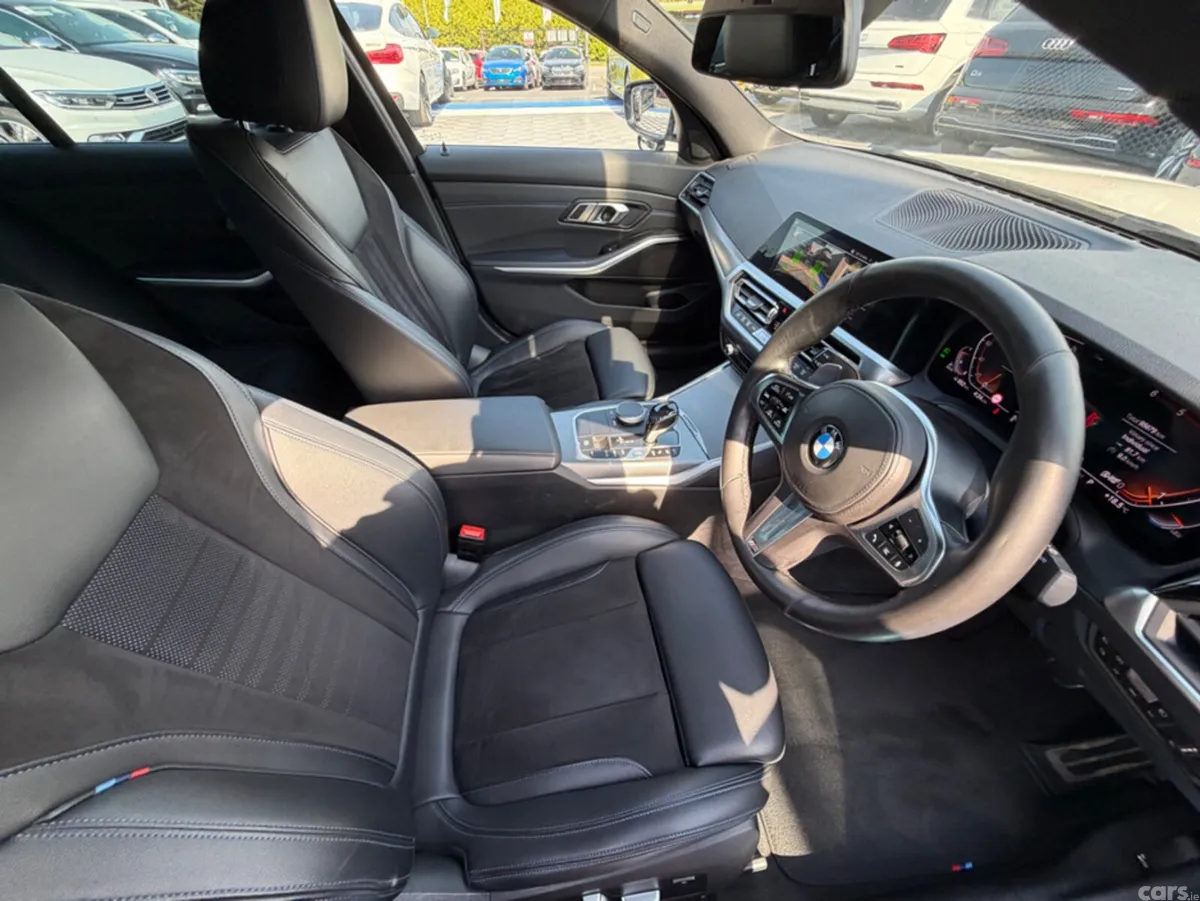BMW 3-Series Saloon, Diesel, 2019, White