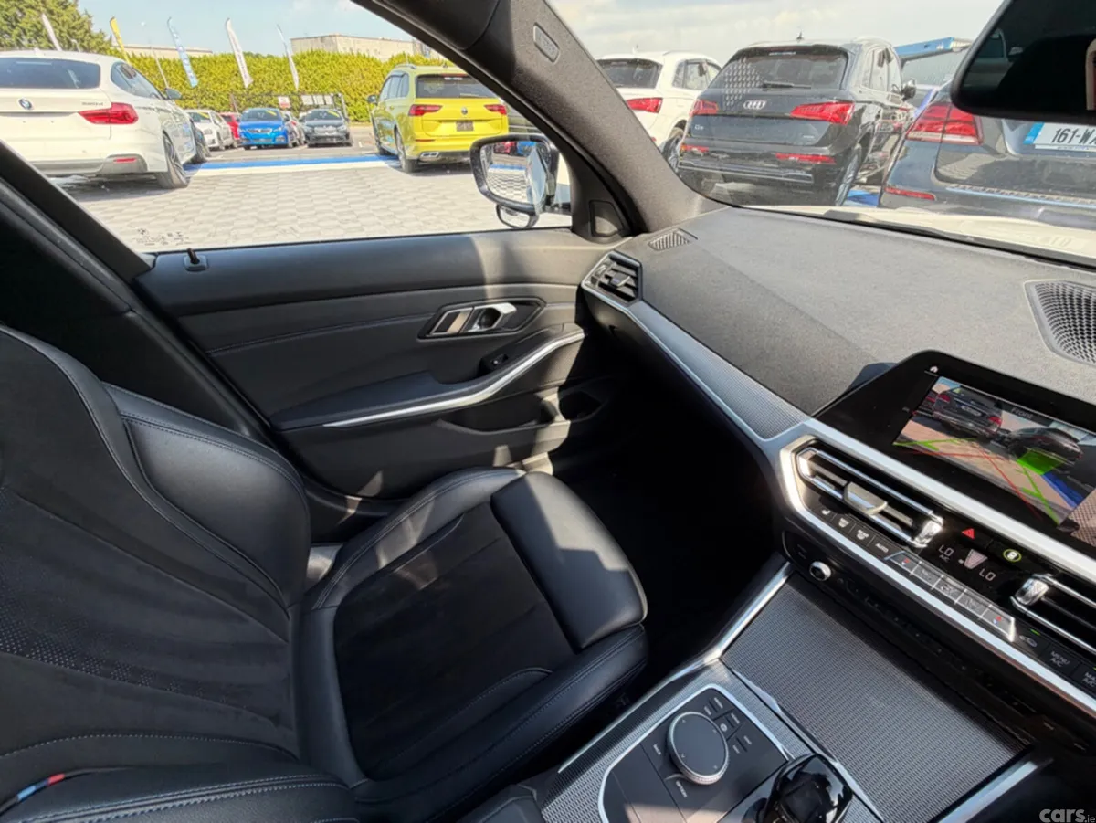 BMW 3-Series Saloon, Diesel, 2019, White