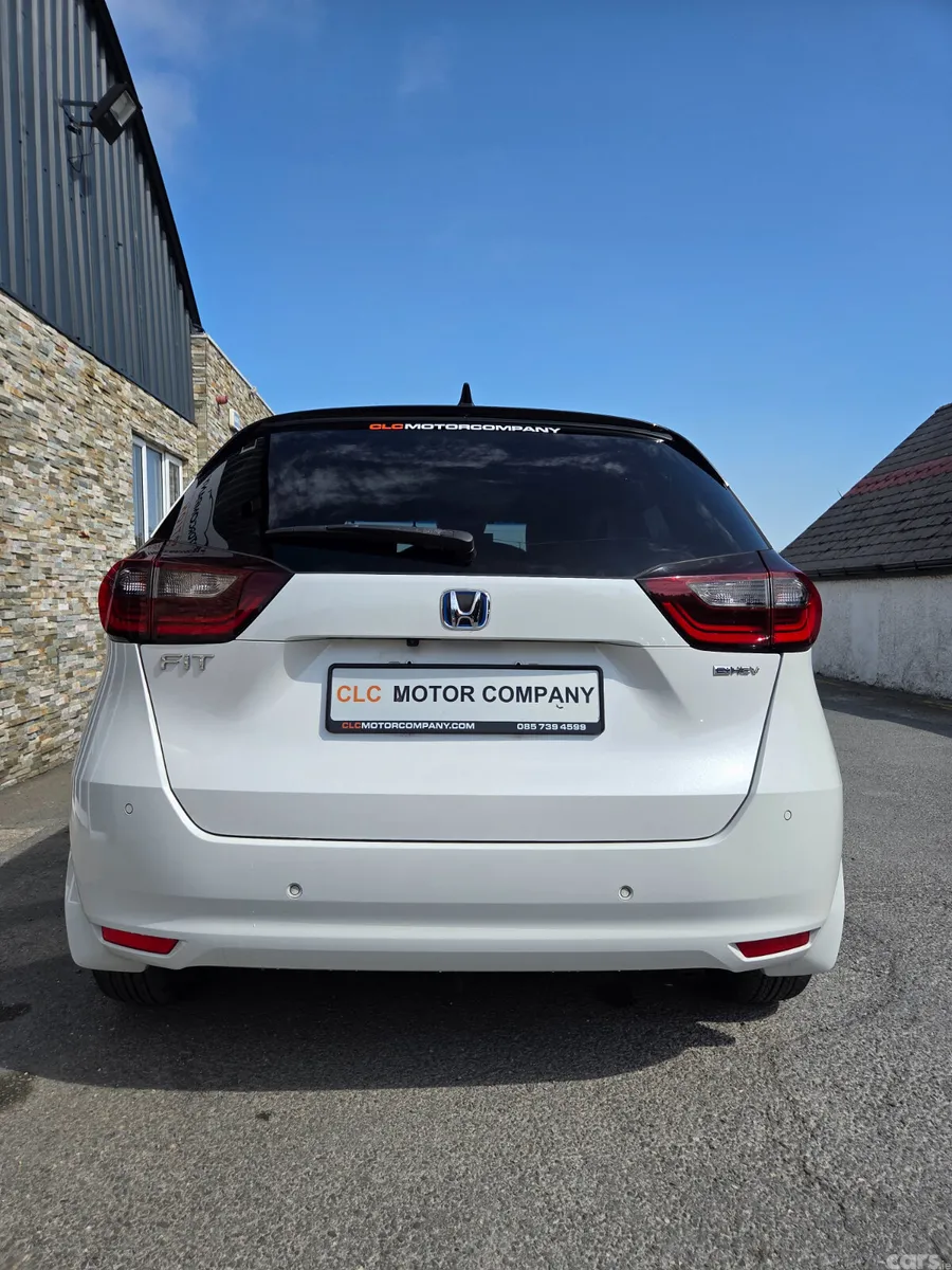 Honda Fit Hatchback, Petrol Hybrid, 2021, White