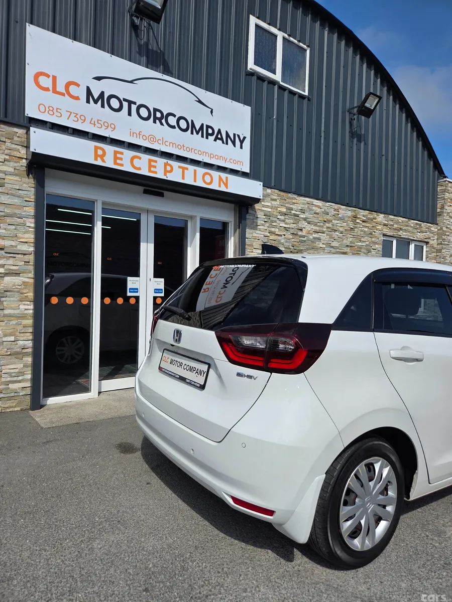Honda Fit Hatchback, Petrol Hybrid, 2021, White