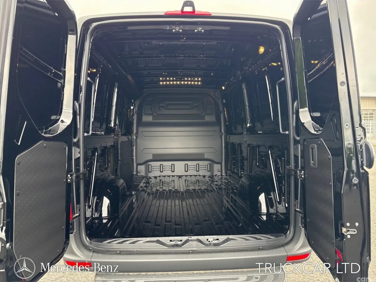 Mercedes-Benz Sprinter Van, Diesel, 2026, Black