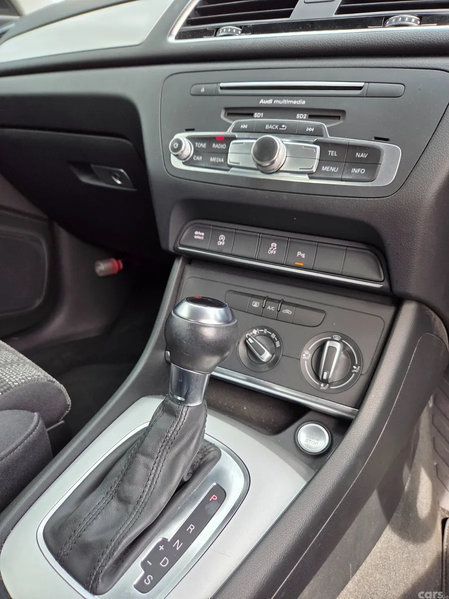 Audi Q3 Hatchback, Petrol, 2015, Blue