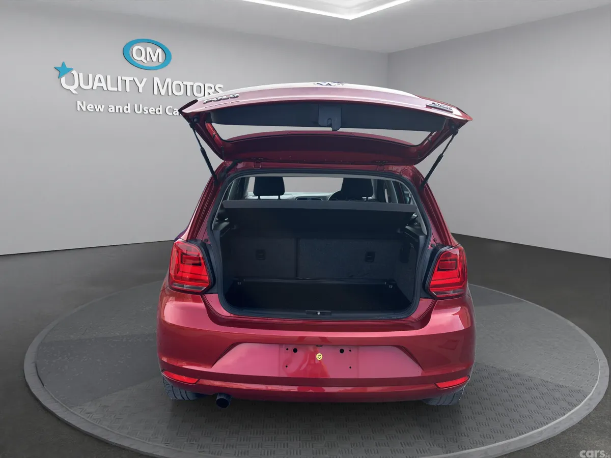 Volkswagen Polo Hatchback, Petrol, 2016, Red