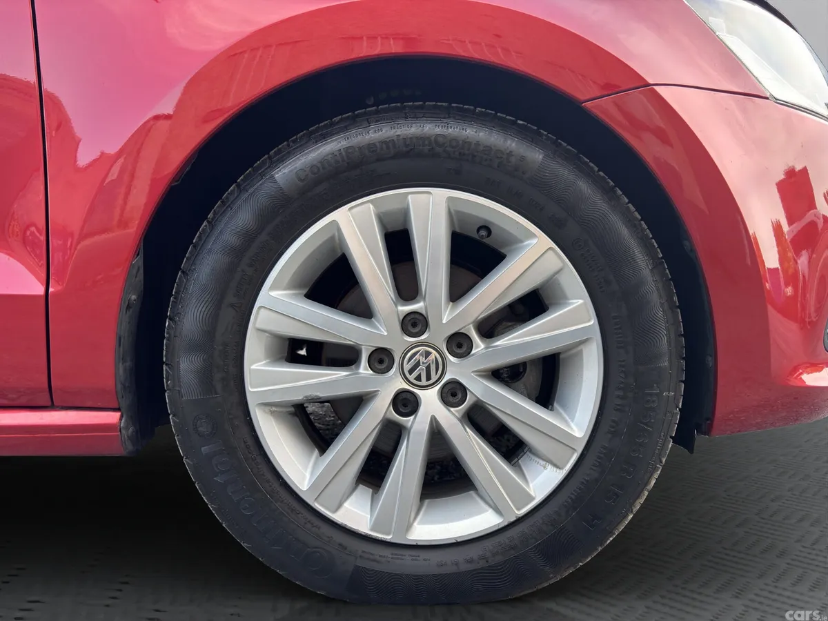 Volkswagen Polo Hatchback, Petrol, 2016, Red