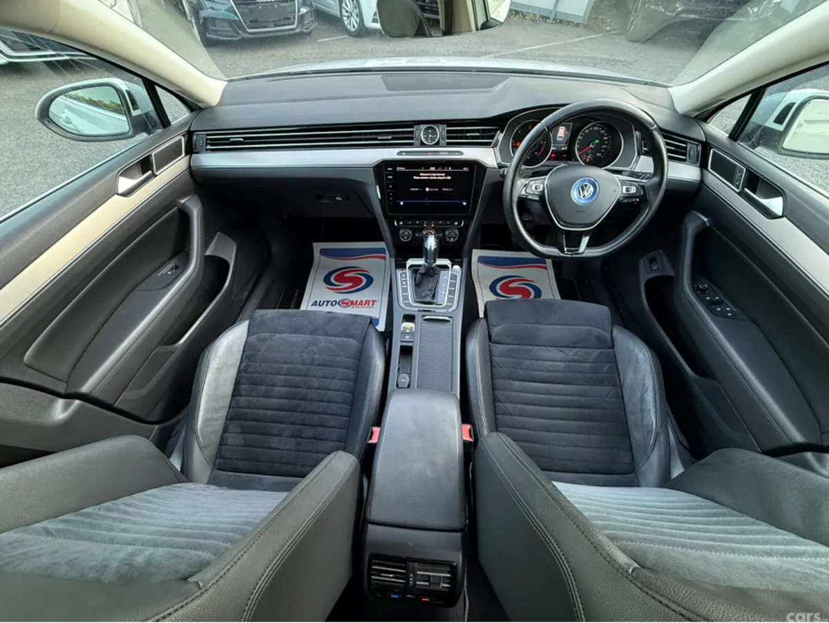 Volkswagen Passat Estate, Diesel, 2018, White