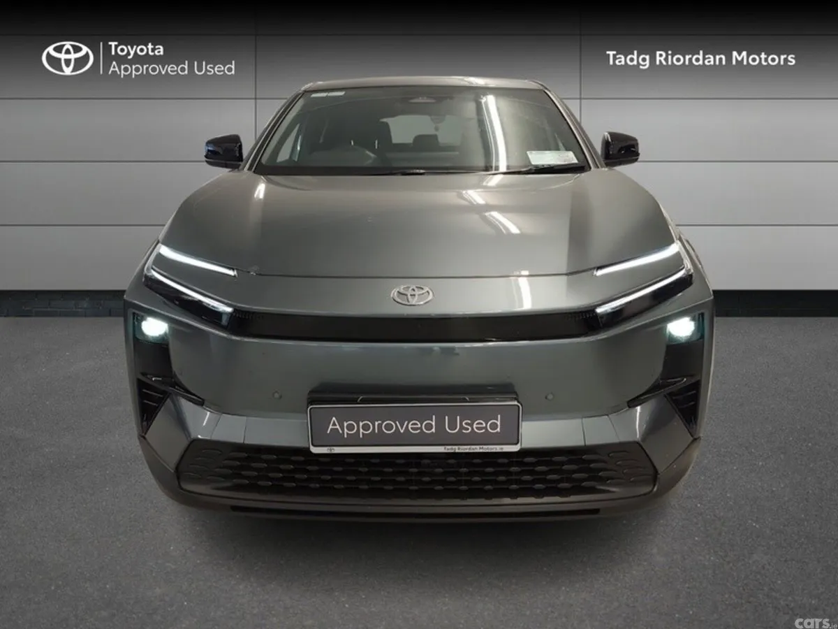 Toyota C-HR Estate, Electric, 2026, Green