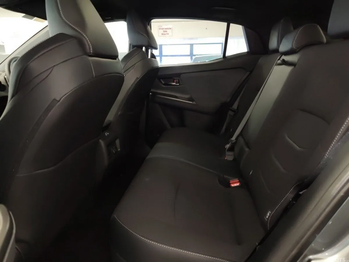 Toyota C-HR Estate, Electric, 2026, Green