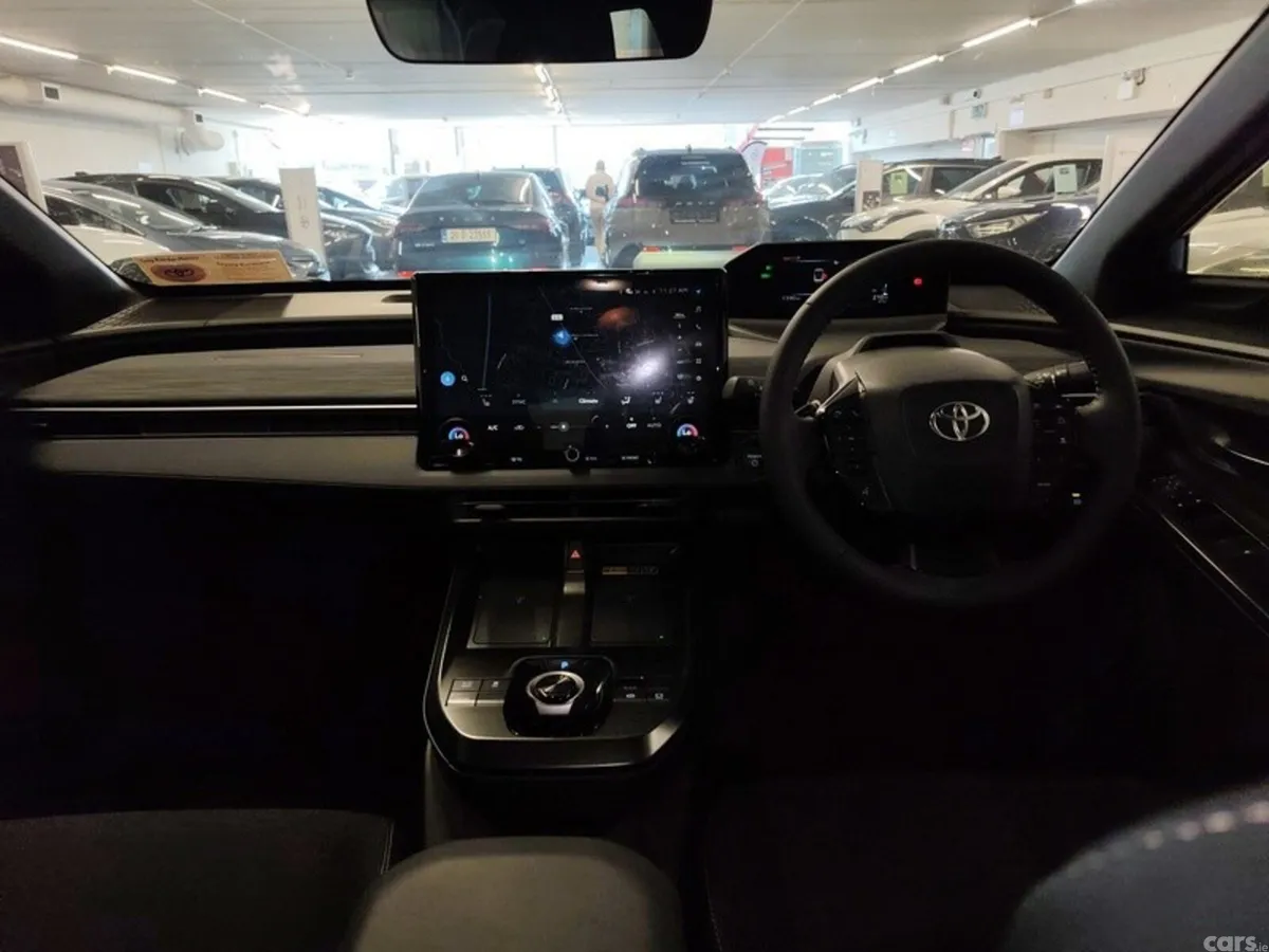 Toyota C-HR Estate, Electric, 2026, Green