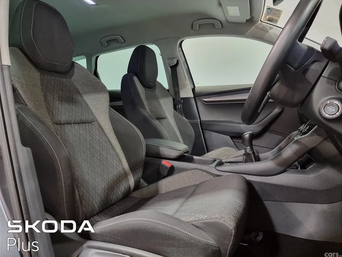 Skoda Karoq SUV, Diesel, 2022, Grey