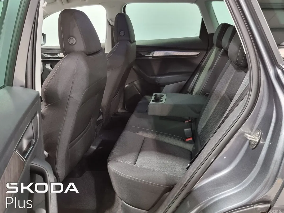 Skoda Karoq SUV, Diesel, 2022, Grey