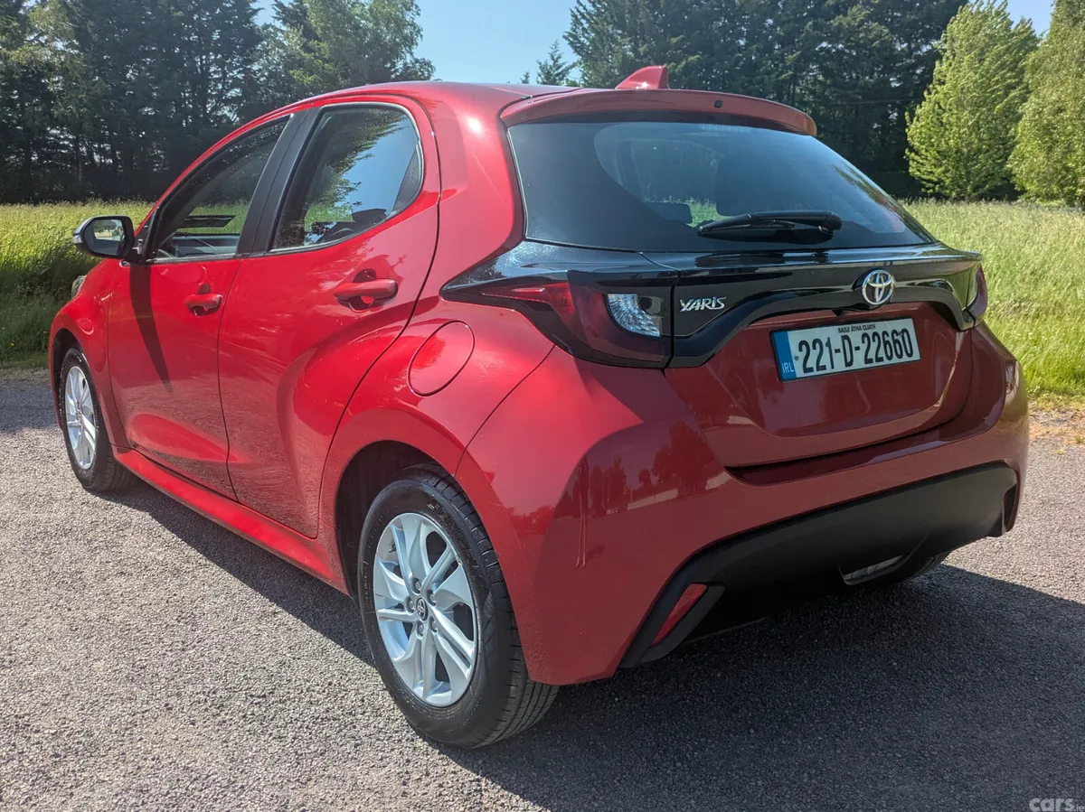 Toyota Yaris Hatchback, Petrol, 2022, Red