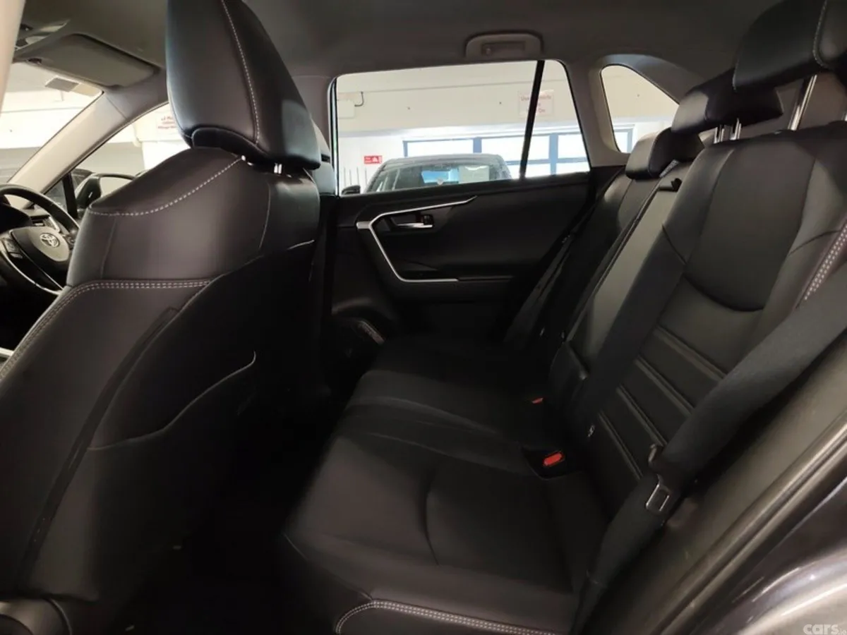 Toyota RAV4 SUV, Petrol Hybrid, 2023, Grey