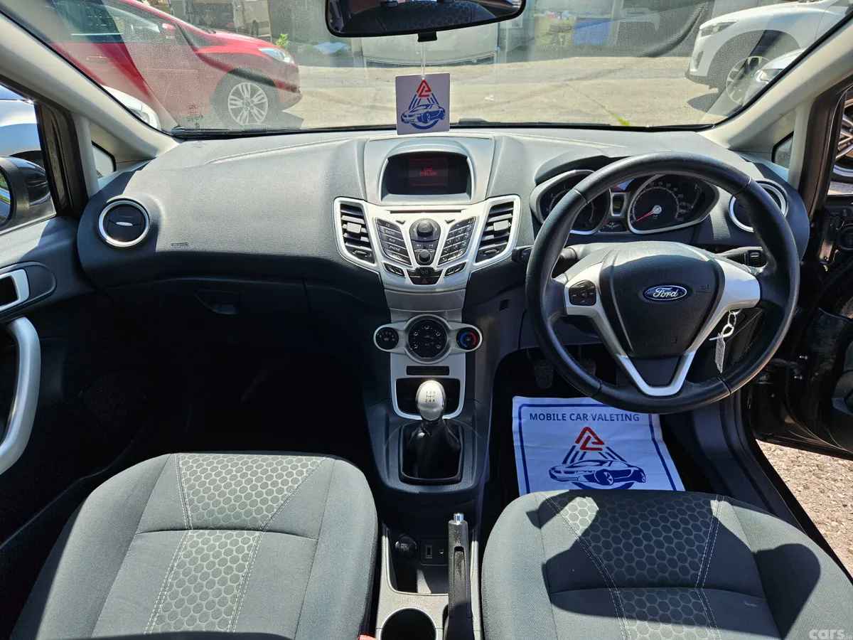 Ford Fiesta Hatchback, Petrol, 2012, Black
