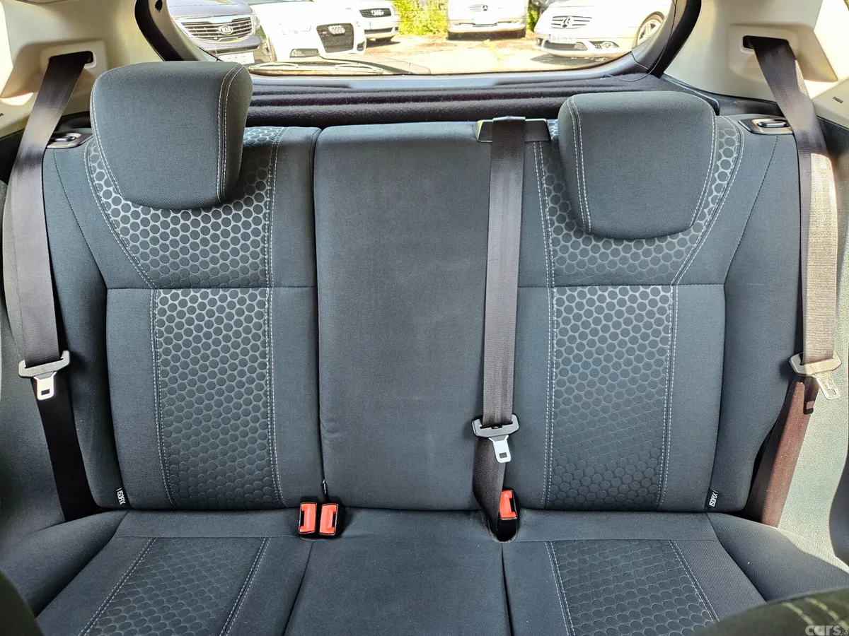 Ford Fiesta Hatchback, Petrol, 2012, Black
