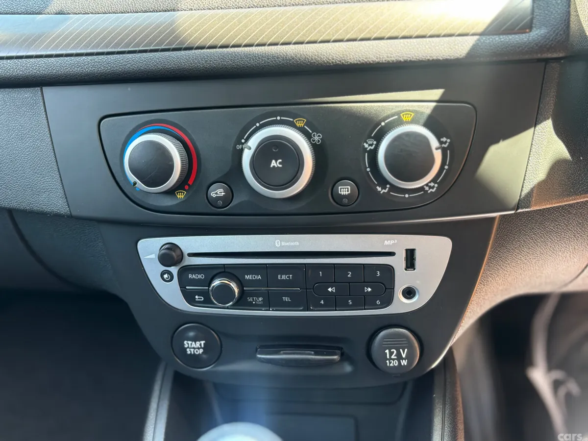 Renault Megane Hatchback, Diesel, 2013, Grey