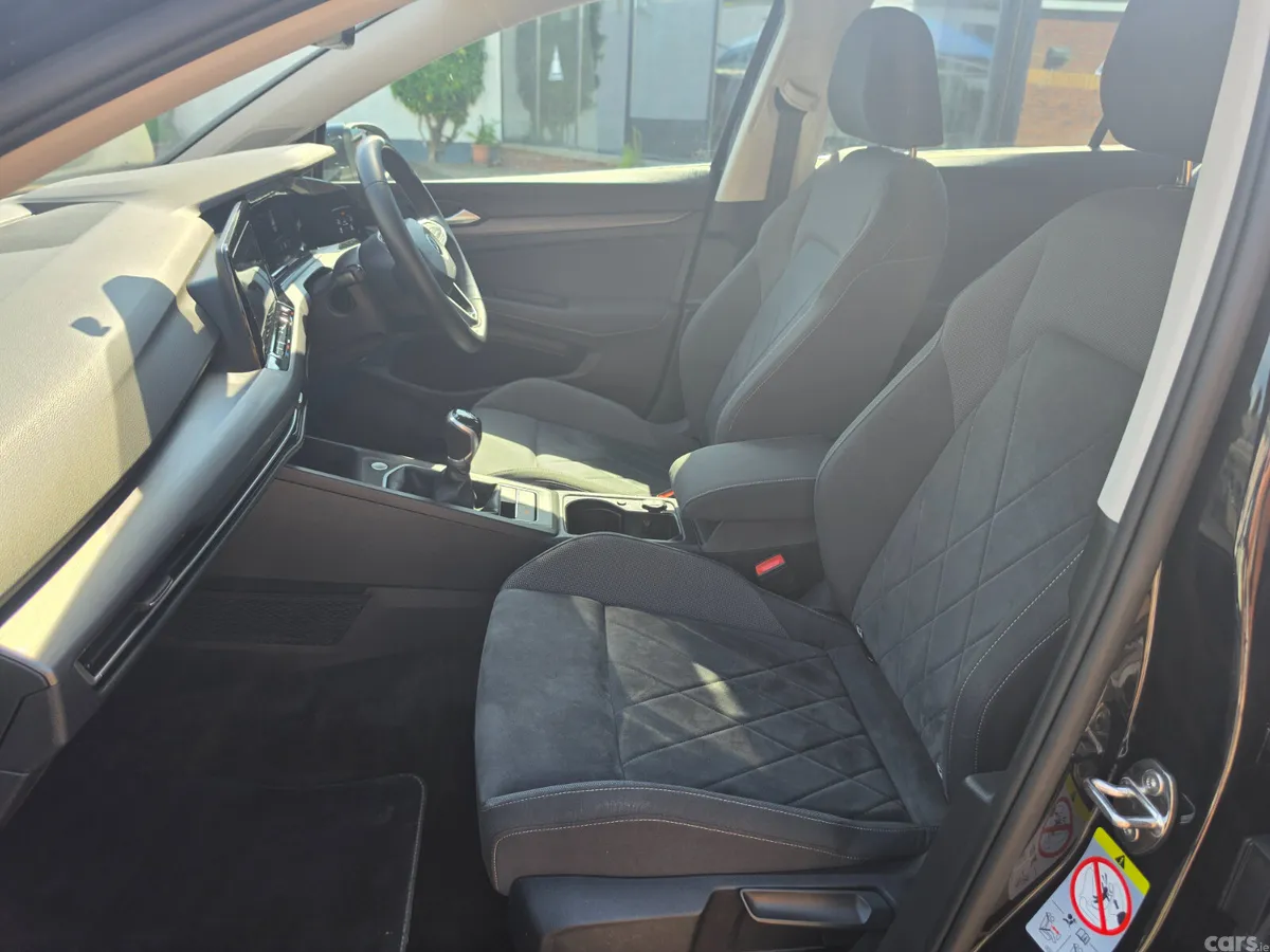 Volkswagen Golf Estate, Petrol, 2022, Black