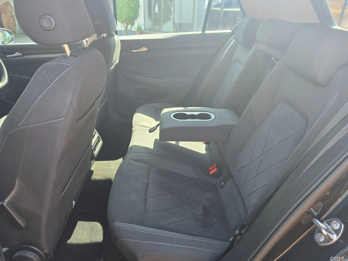 Volkswagen Golf Estate, Petrol, 2022, Black