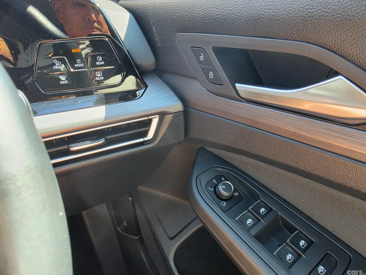 Volkswagen Golf Estate, Petrol, 2022, Black