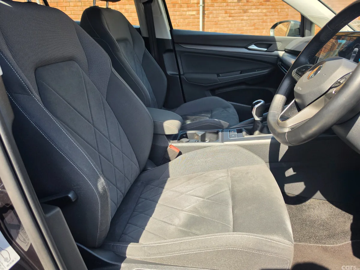 Volkswagen Golf Estate, Petrol, 2022, Black