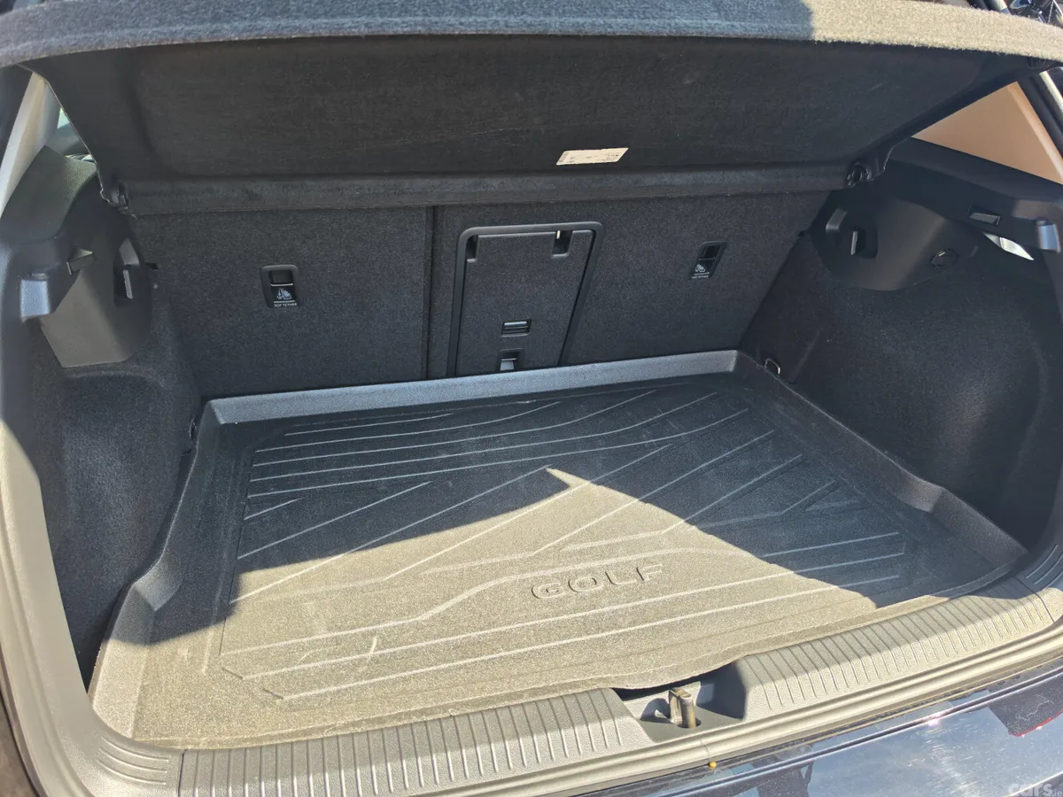 Volkswagen Golf Estate, Petrol, 2022, Black
