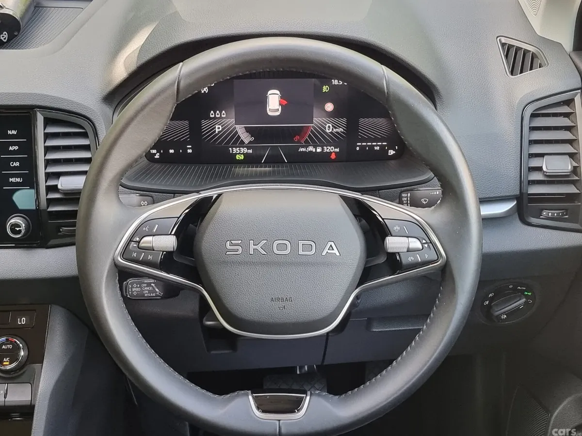Skoda Karoq MPV, Diesel, 2025, Red