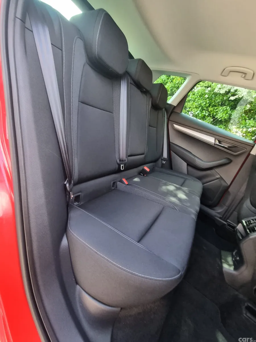 Skoda Karoq MPV, Diesel, 2025, Red
