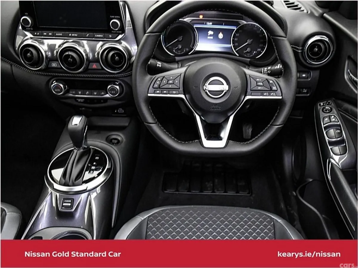 Nissan Juke SUV, Petrol Hybrid, 2023, White