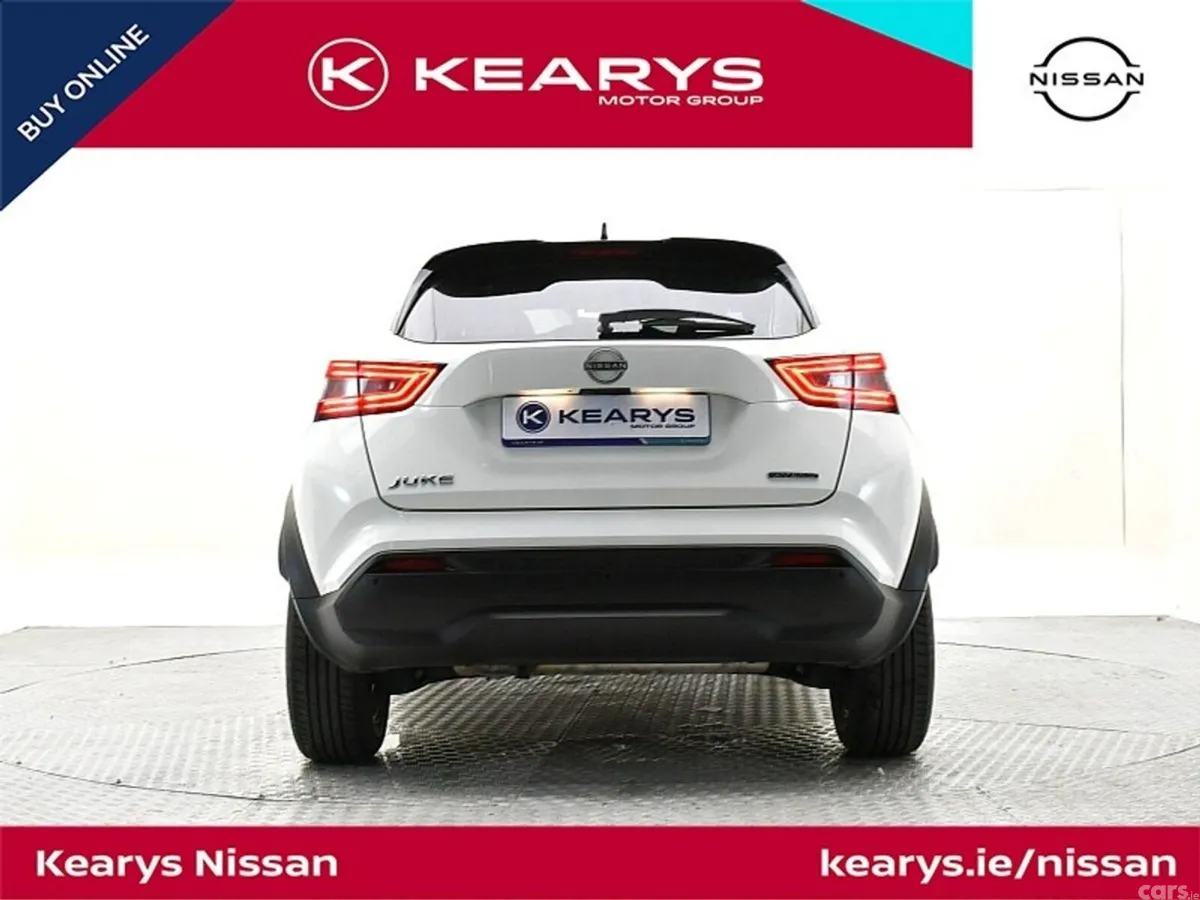 Nissan Juke SUV, Petrol Hybrid, 2023, White