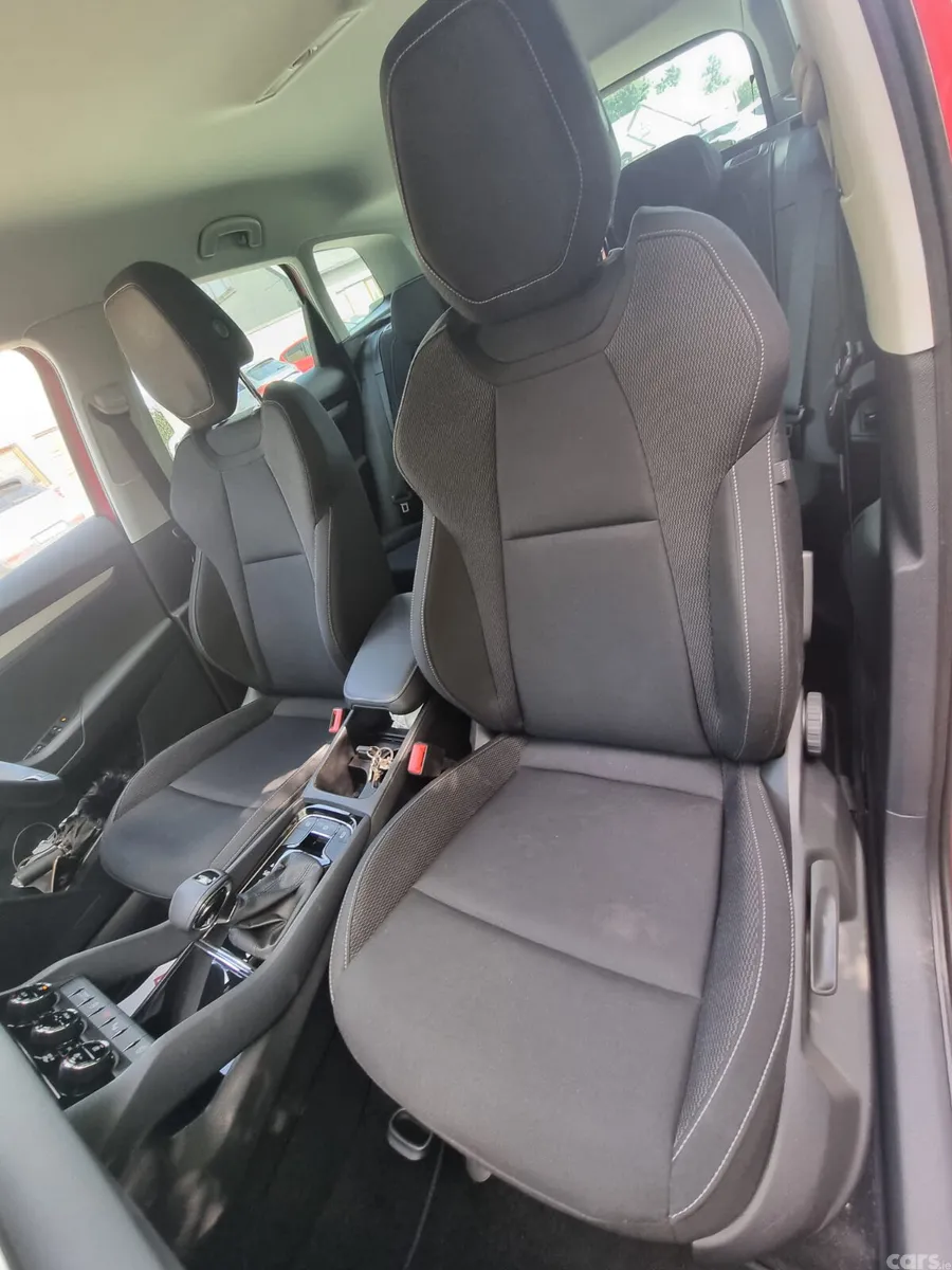Skoda Karoq MPV, Diesel, 2025, Red