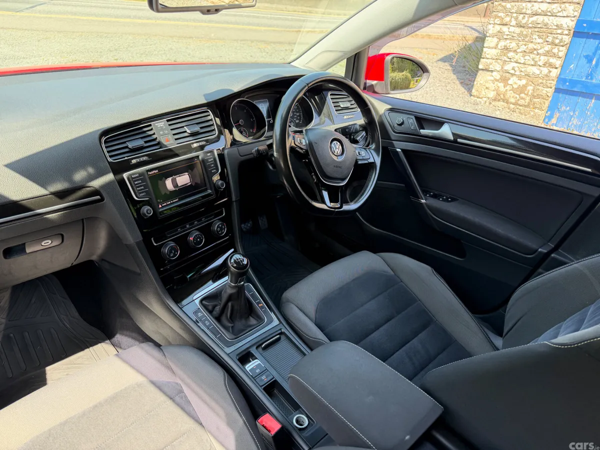 Volkswagen Golf Hatchback, Diesel, 2015, Red