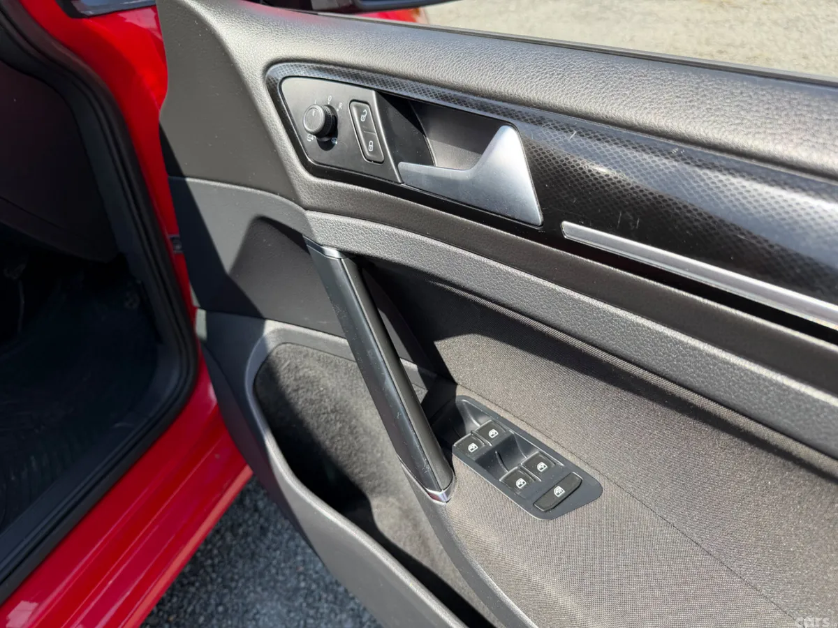 Volkswagen Golf Hatchback, Diesel, 2015, Red