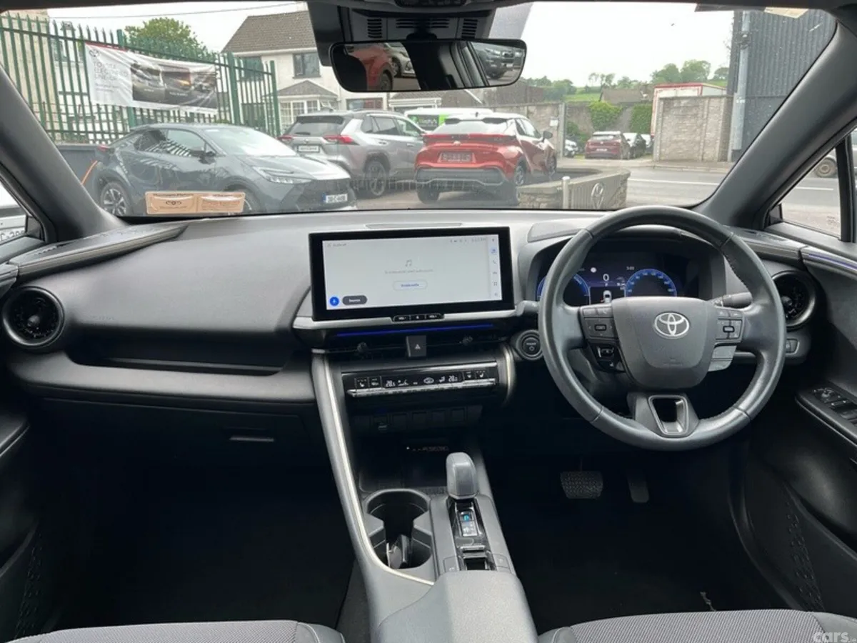 Toyota C-HR SUV, Petrol Hybrid, 2024, Grey