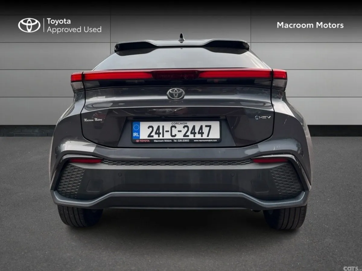 Toyota C-HR SUV, Petrol Hybrid, 2024, Grey