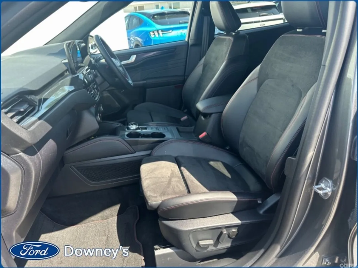 Ford Kuga SUV, Petrol Hybrid, 2023, Grey
