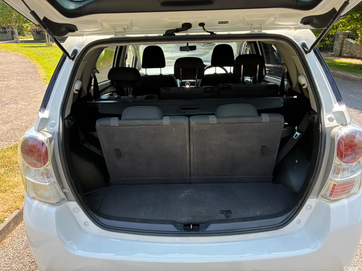 Toyota Verso MPV, Petrol, 2015, White