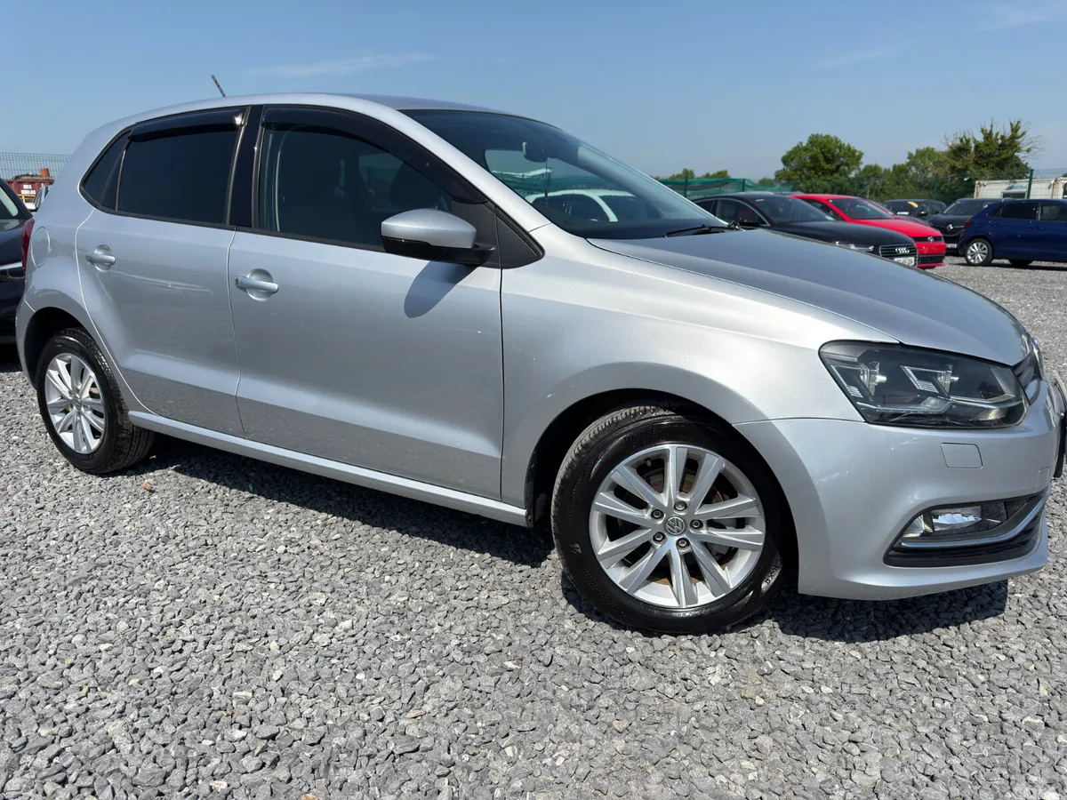 Volkswagen Polo Hatchback, Petrol, 2017, Silver