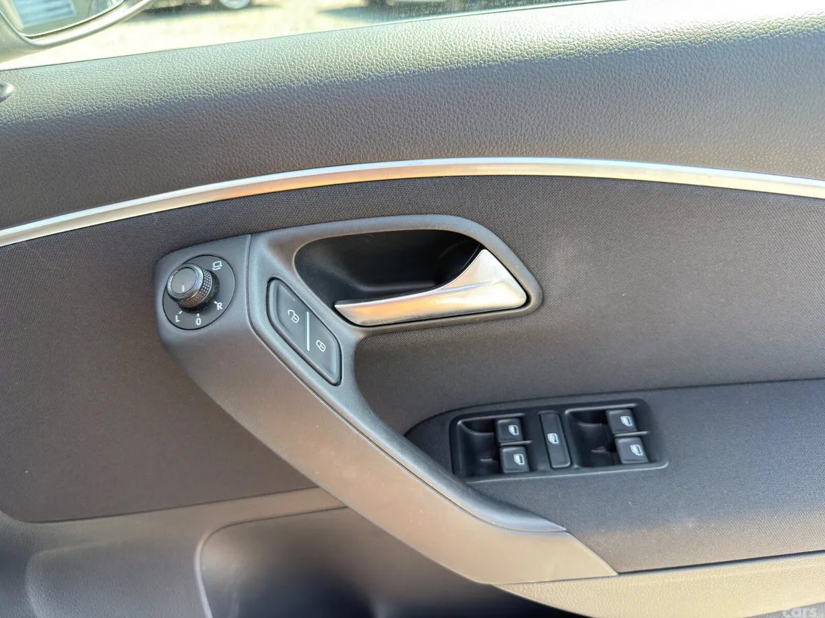 Volkswagen Polo Hatchback, Petrol, 2017, Silver