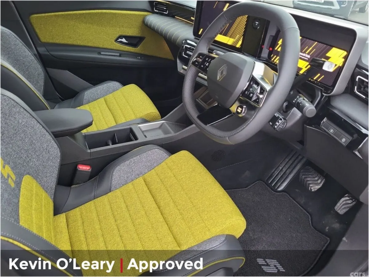 Renault 5 Hatchback, Electric, 2026, White