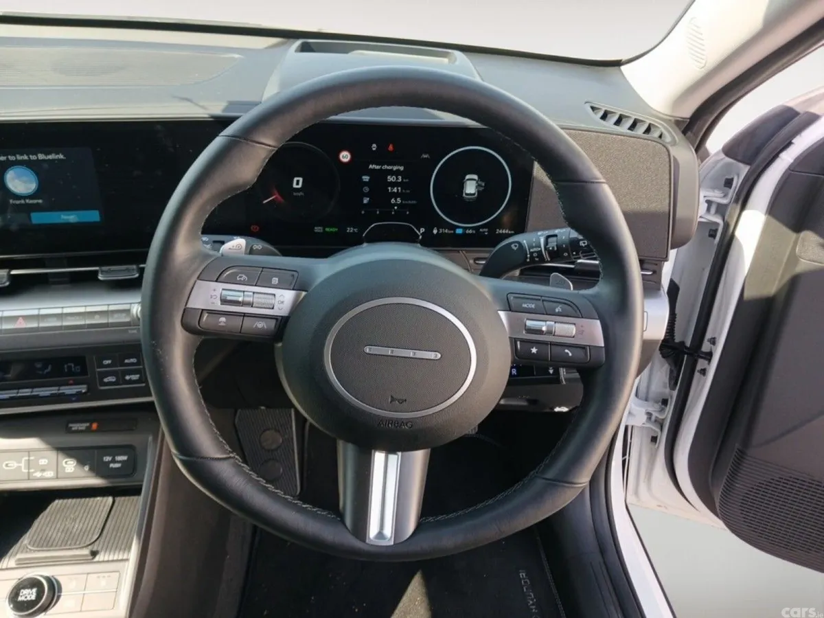 Hyundai KONA MPV, Electric, 2026, White