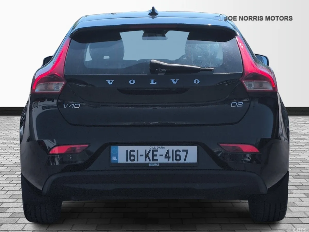 Volvo V40 Hatchback, Diesel, 2016, Black