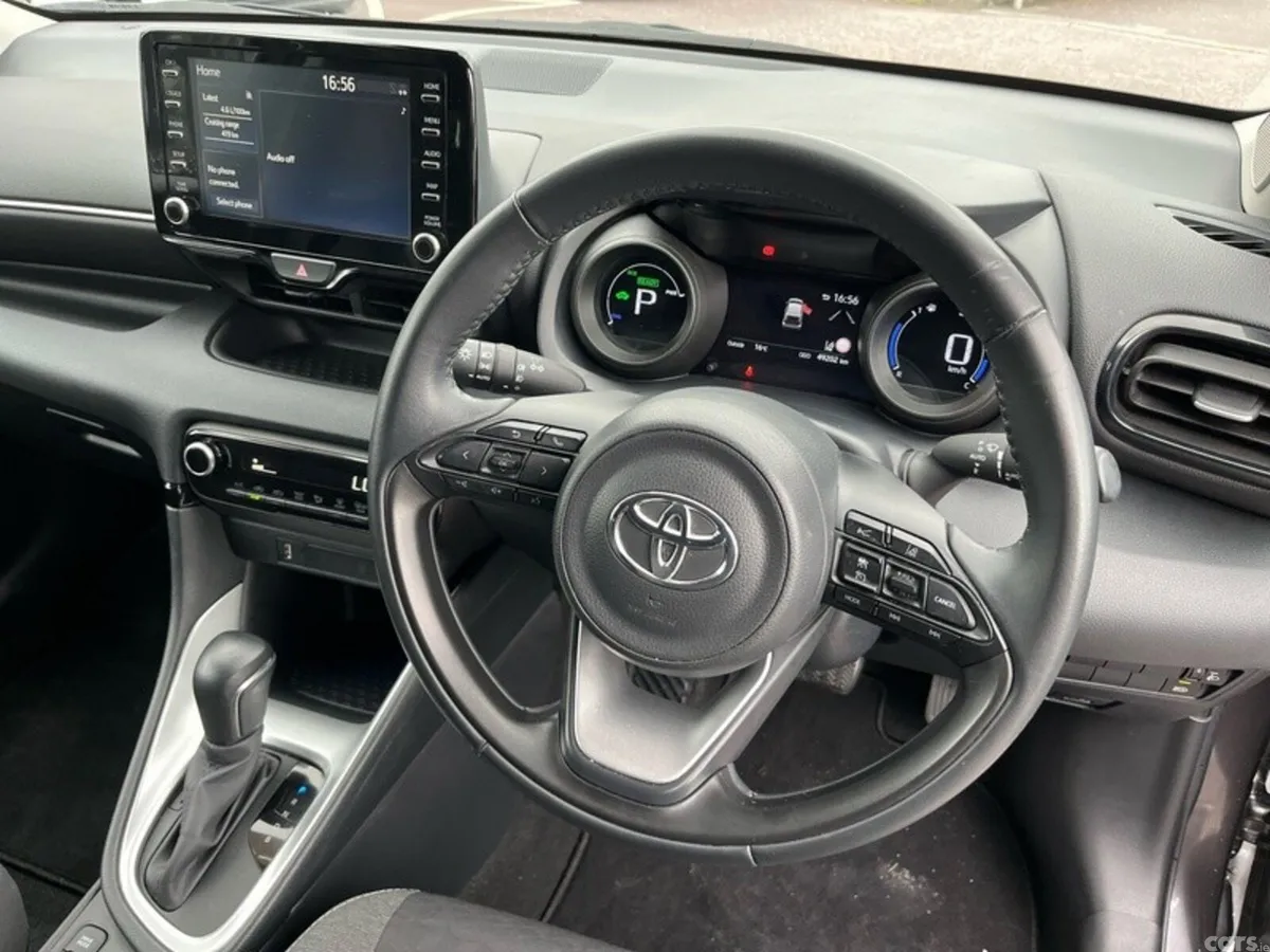 Toyota Yaris Hatchback, Petrol Hybrid, 2024, Grey