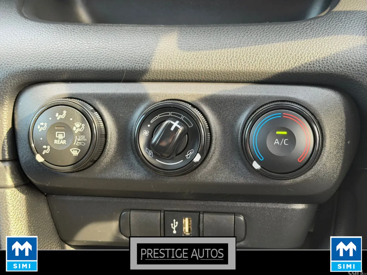 Toyota Yaris Hatchback, Petrol, 2022, Silver